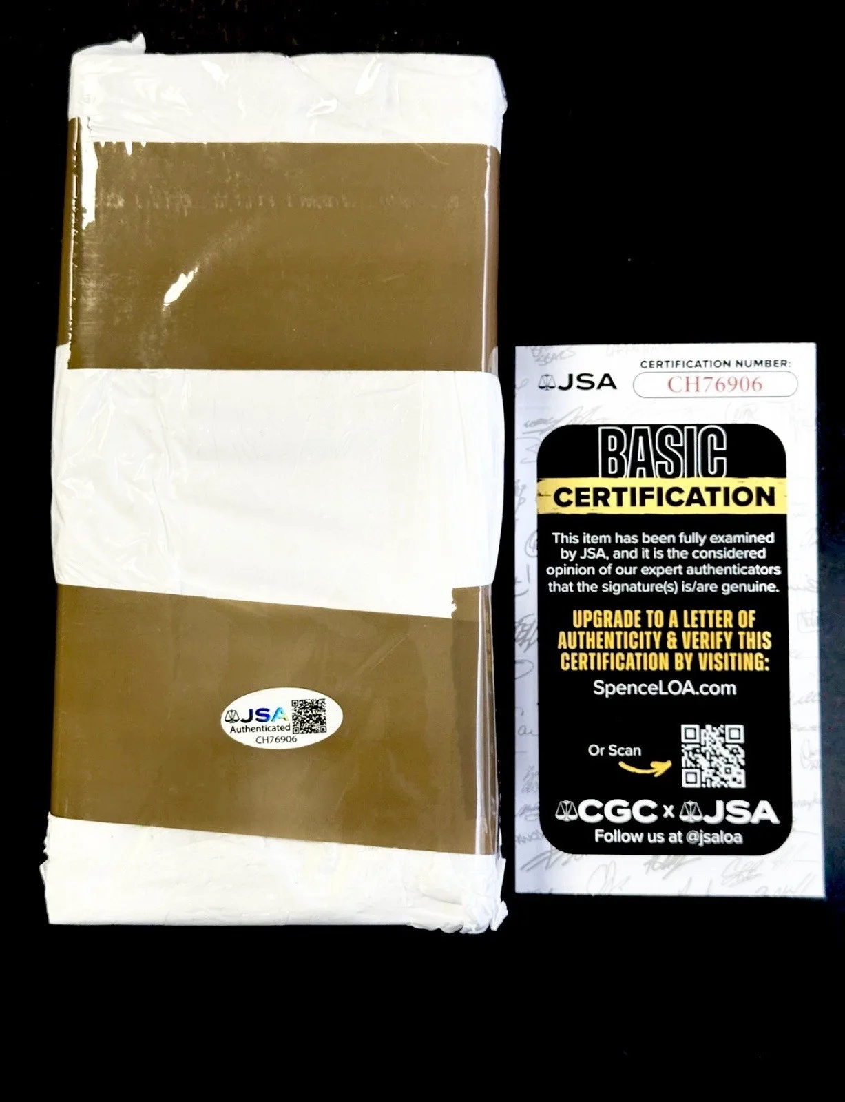 Steven Bauer — Steven Bauer Signed Fake Brick Of Cocaine Scarface “Manny” JSA COA Autograph, изображение 2