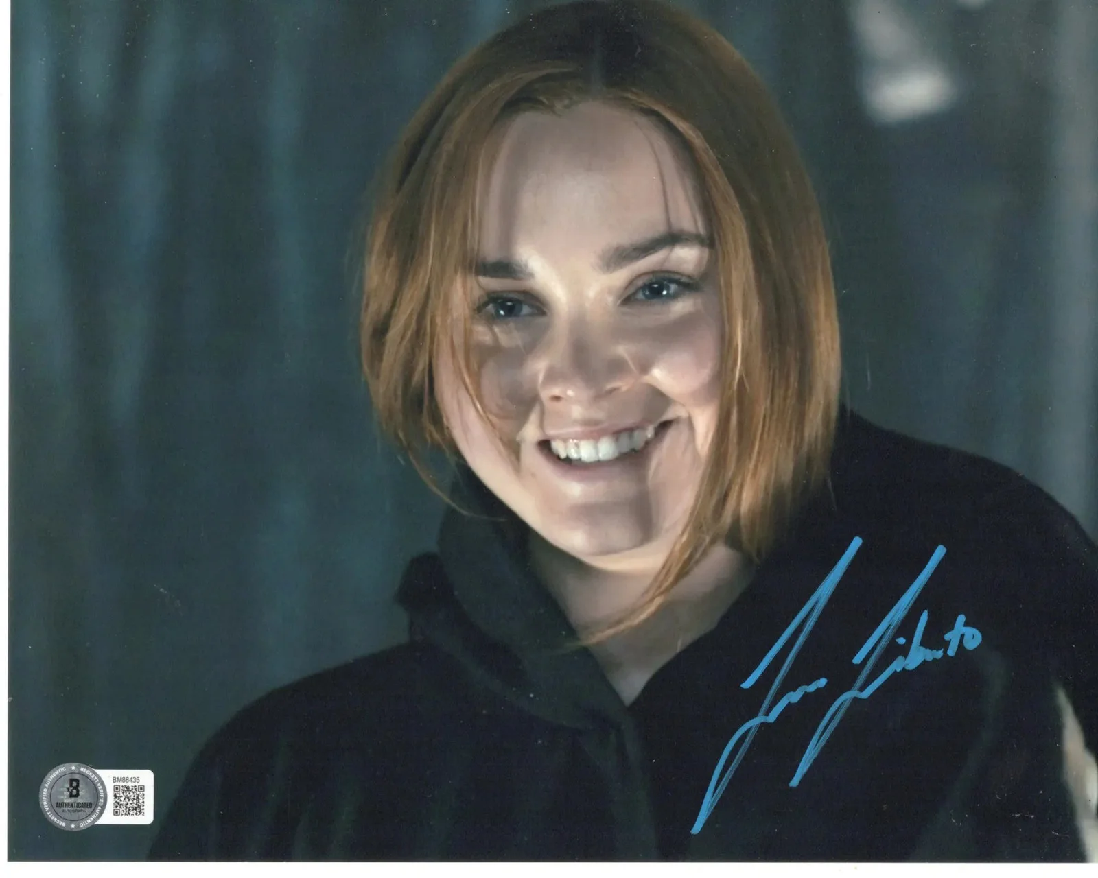 Liana Liberato — Liana Liberato signed 8x10 Photo Quinn Bailey Scream VI Beckett Authentication
