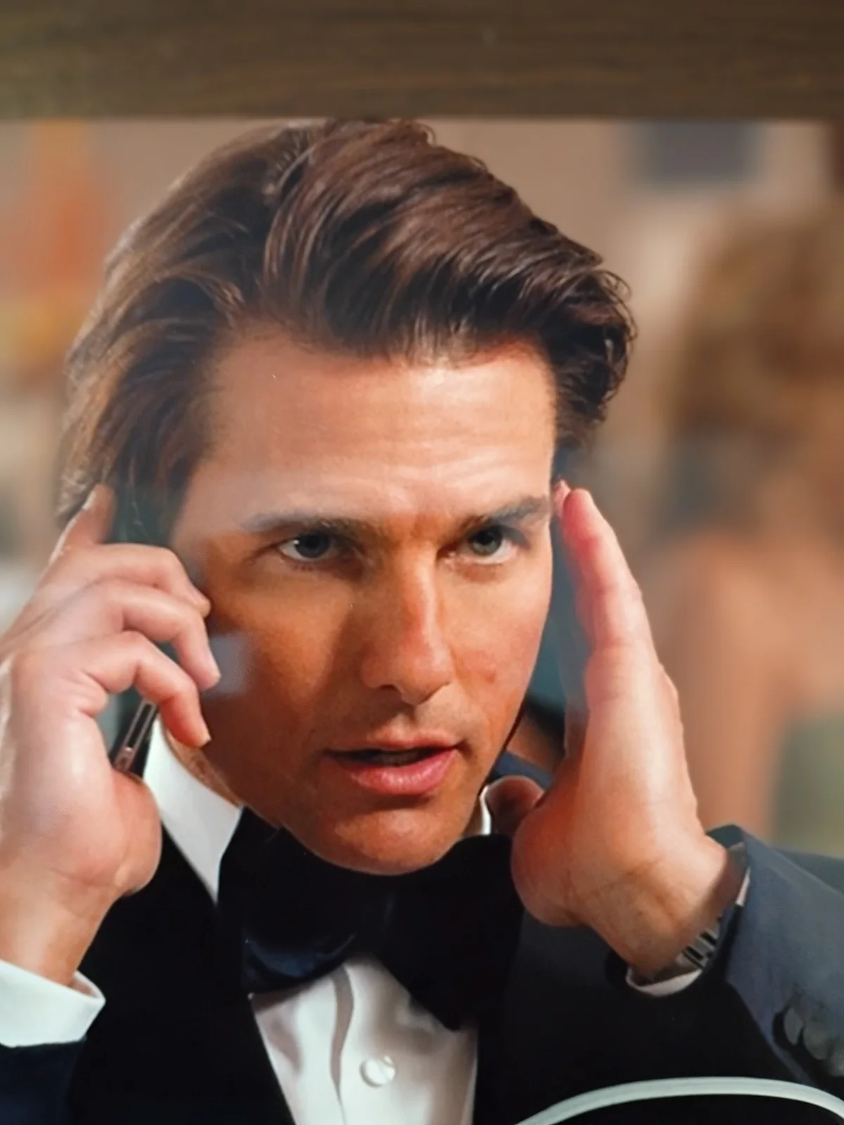 Tom Cruise — Tom Cruise Mission Impossible Signed 8x10 COA W/Matching Numbered Sticker, image 2