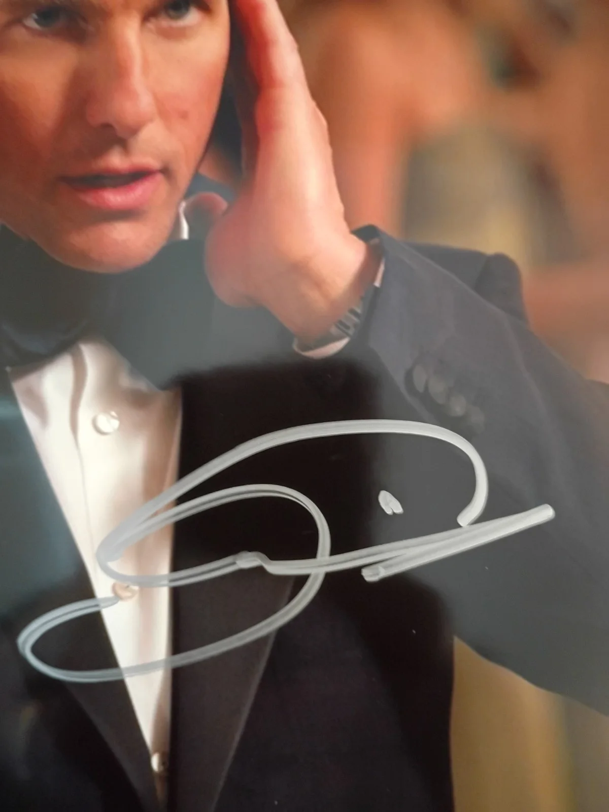 Tom Cruise — Tom Cruise Mission Impossible Signed 8x10 COA W/Matching Numbered Sticker, image 3