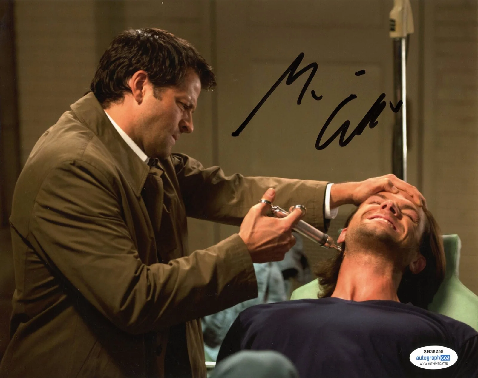 MISHA COLLINS — Misha Collins signed "SUPERNATURAL" 8x10 Photo j EXACT PROOF Castiel ACOA COA, image 4