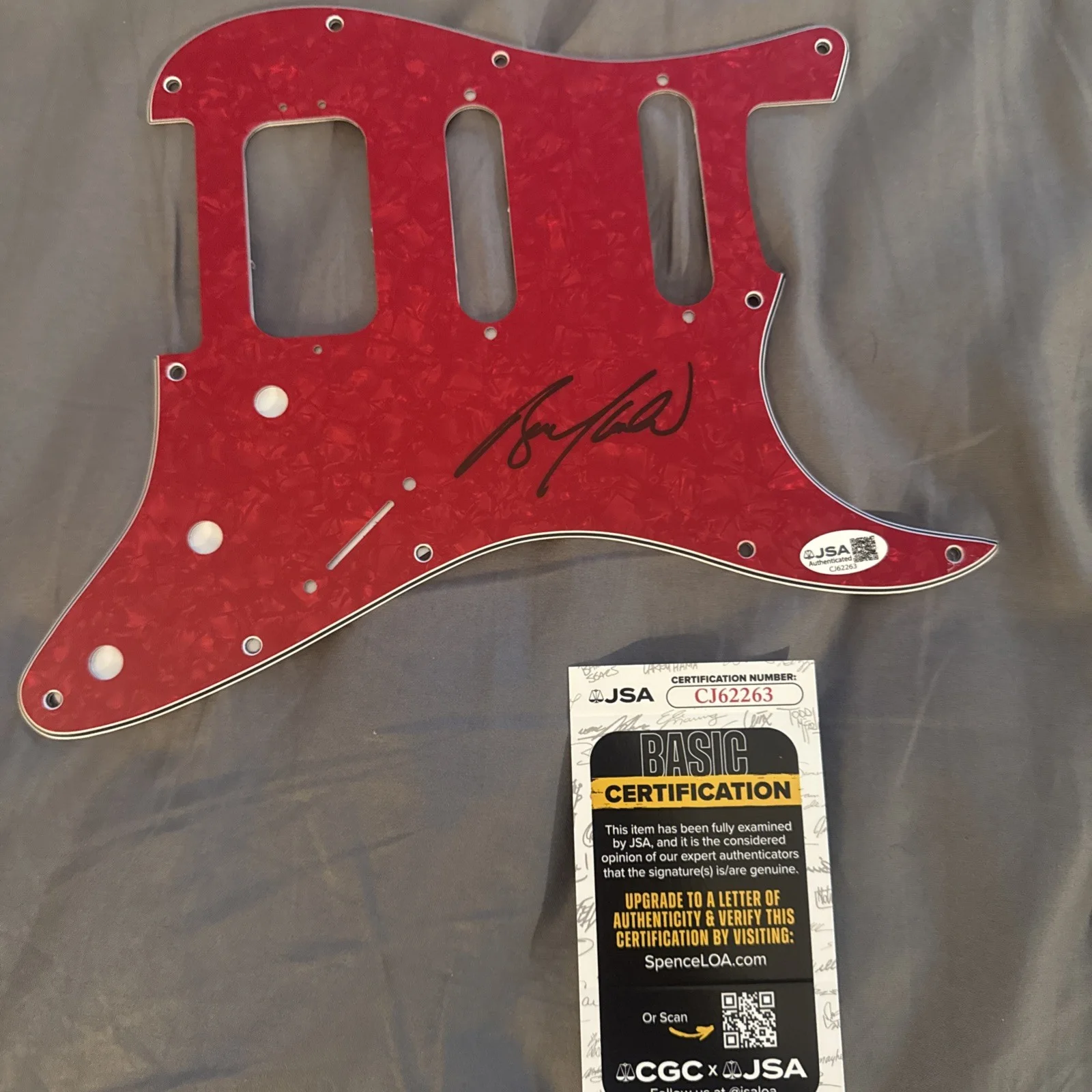 Bruce Kulick Hand Signed Guitar Pick Guard Kiss Autographed JSA Certified, изображение 4
