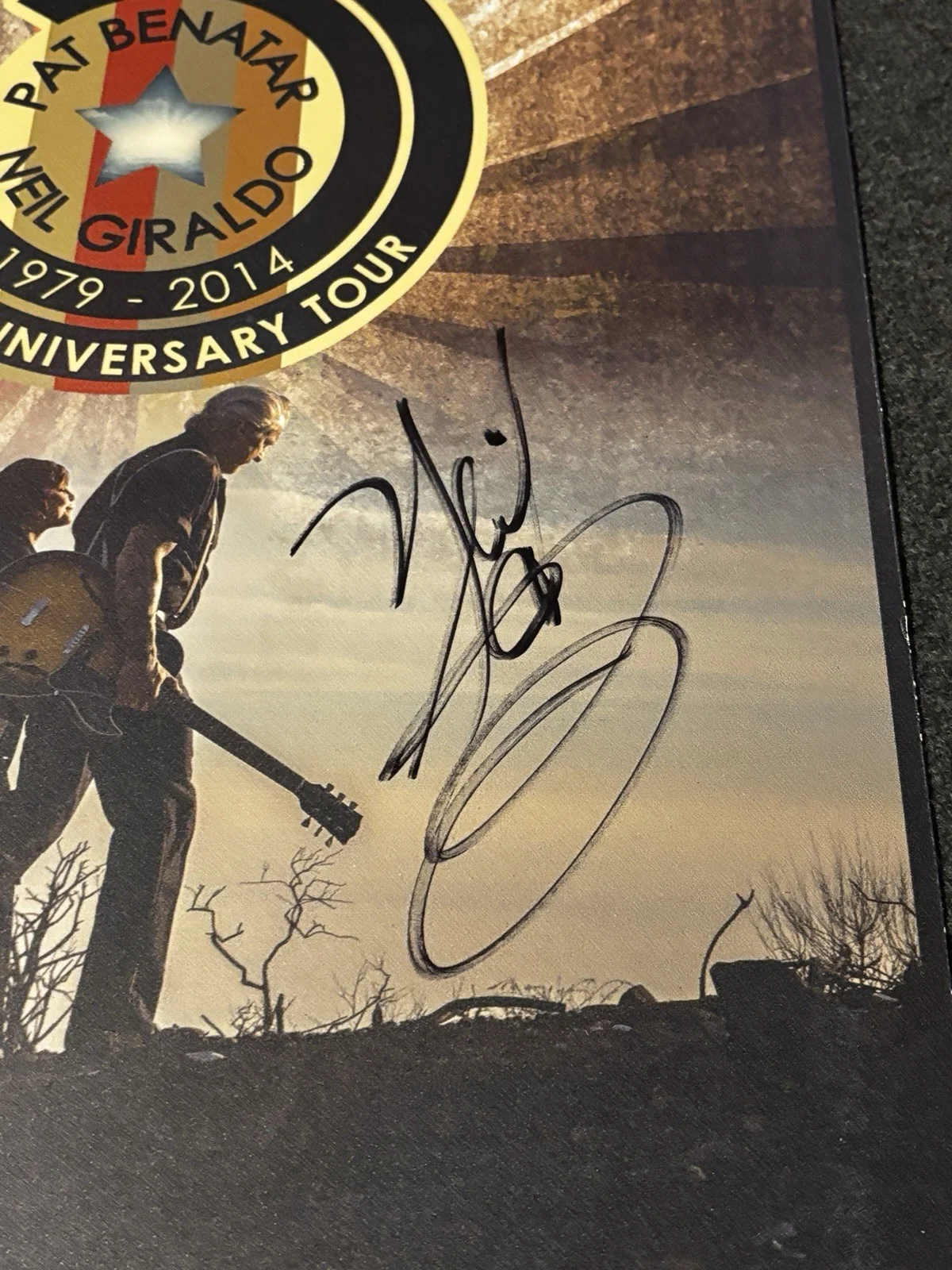 Pat Benatar, Neil Giraldo — Pat Benatar AUTOGRAPHED SIGNED rare LITHOGRAPH 2014 POSTER 35th Anniversary Tour, изображение 3