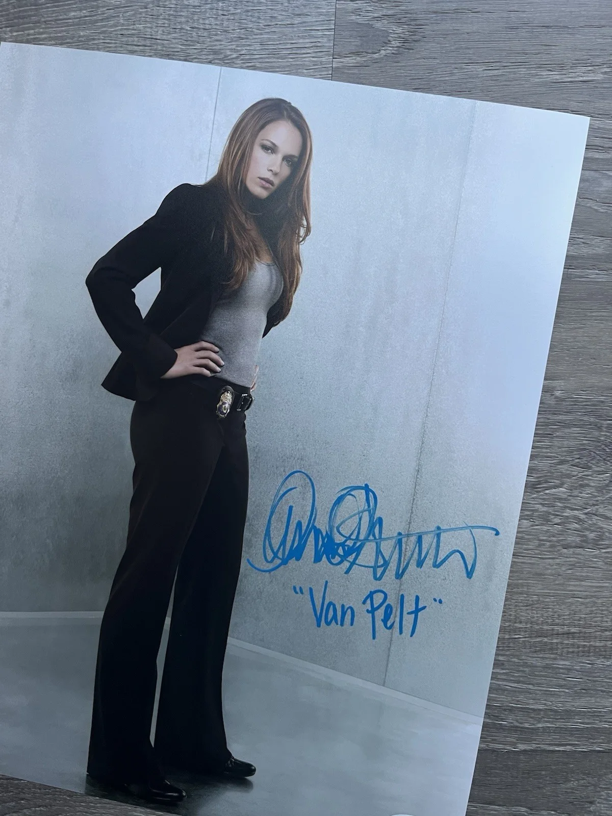 Amanda Righetti — Amanda Righetti Signed Mentalist 11x14 Photo JSA COA Grace Van Pelt, изображение 3