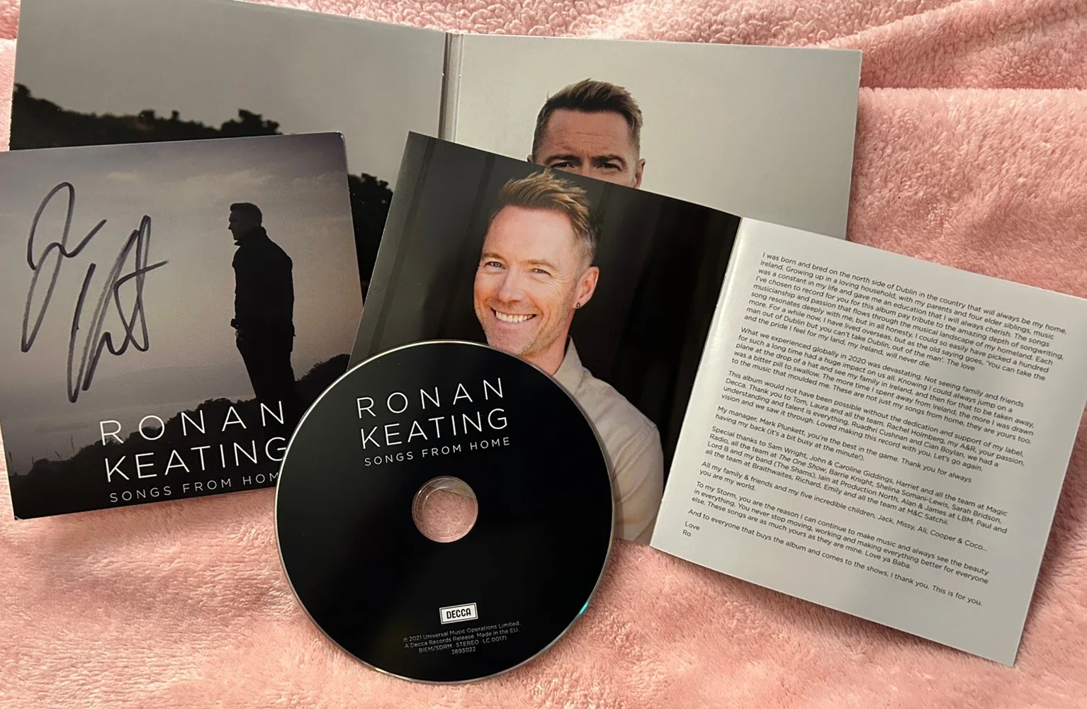 Signed Ronan Keating CD, Songs From Home, Brand New Sealed, Autographed Insert, изображение 2
