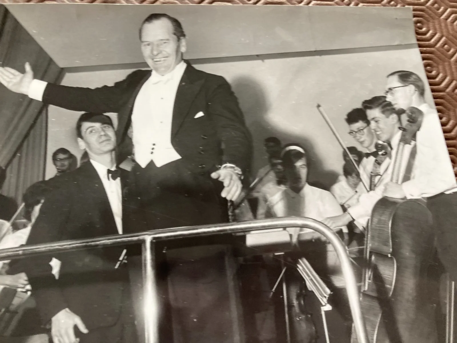 MUIR MATHIESON AT ST ALBANS ARENA WITH YOUTH ORCHESTRA PORTRAIT PHOTOGRAPH, изображение 5