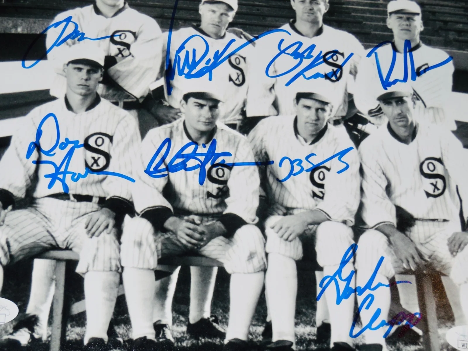 EIGHT MEN OUT AUTOGRAPHED 8X10 PHOTO (FRAMED & MATTED) - 8 SIGNATURES - JSA!, изображение 2