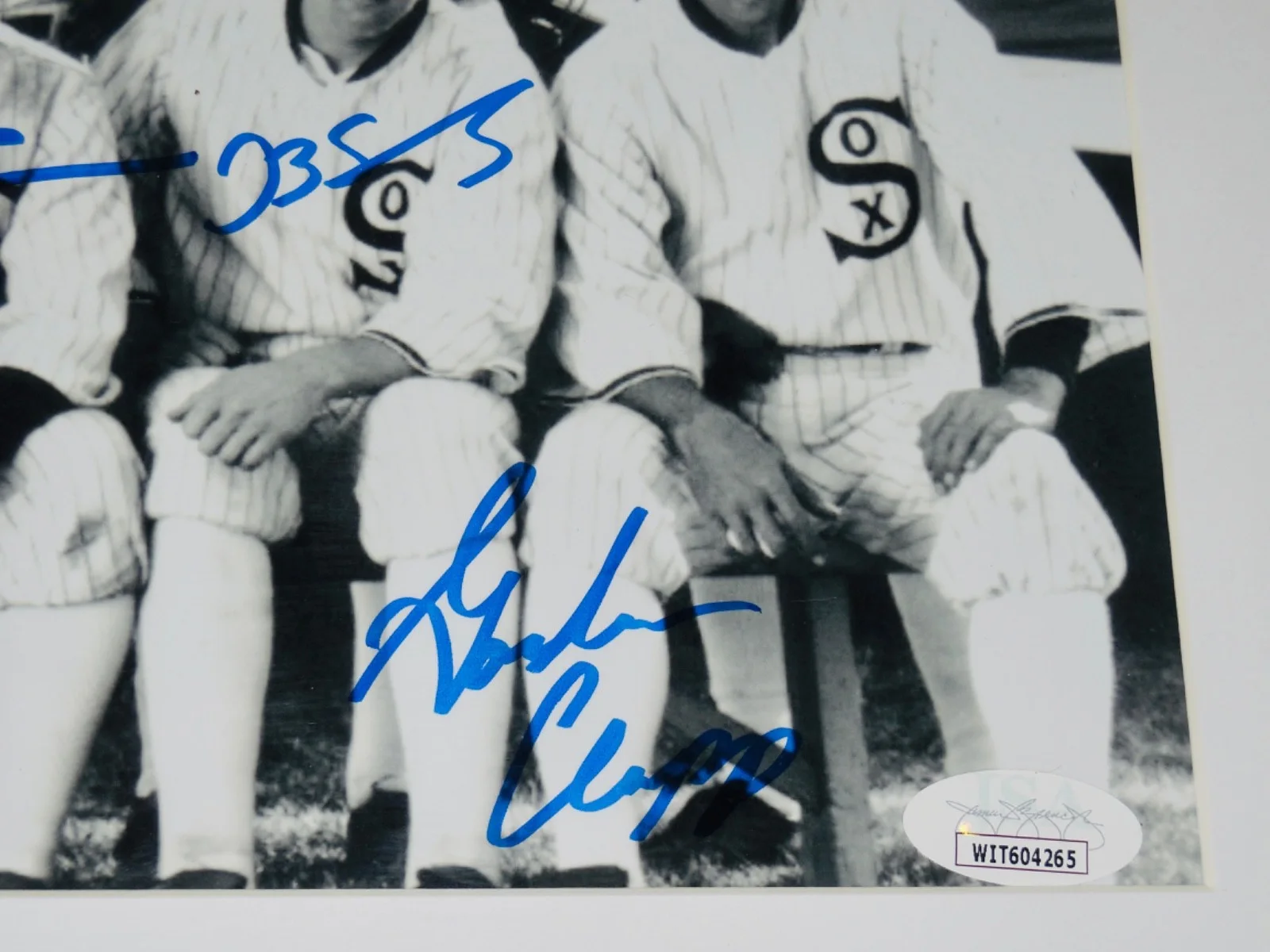 EIGHT MEN OUT AUTOGRAPHED 8X10 PHOTO (FRAMED & MATTED) - 8 SIGNATURES - JSA!, изображение 4