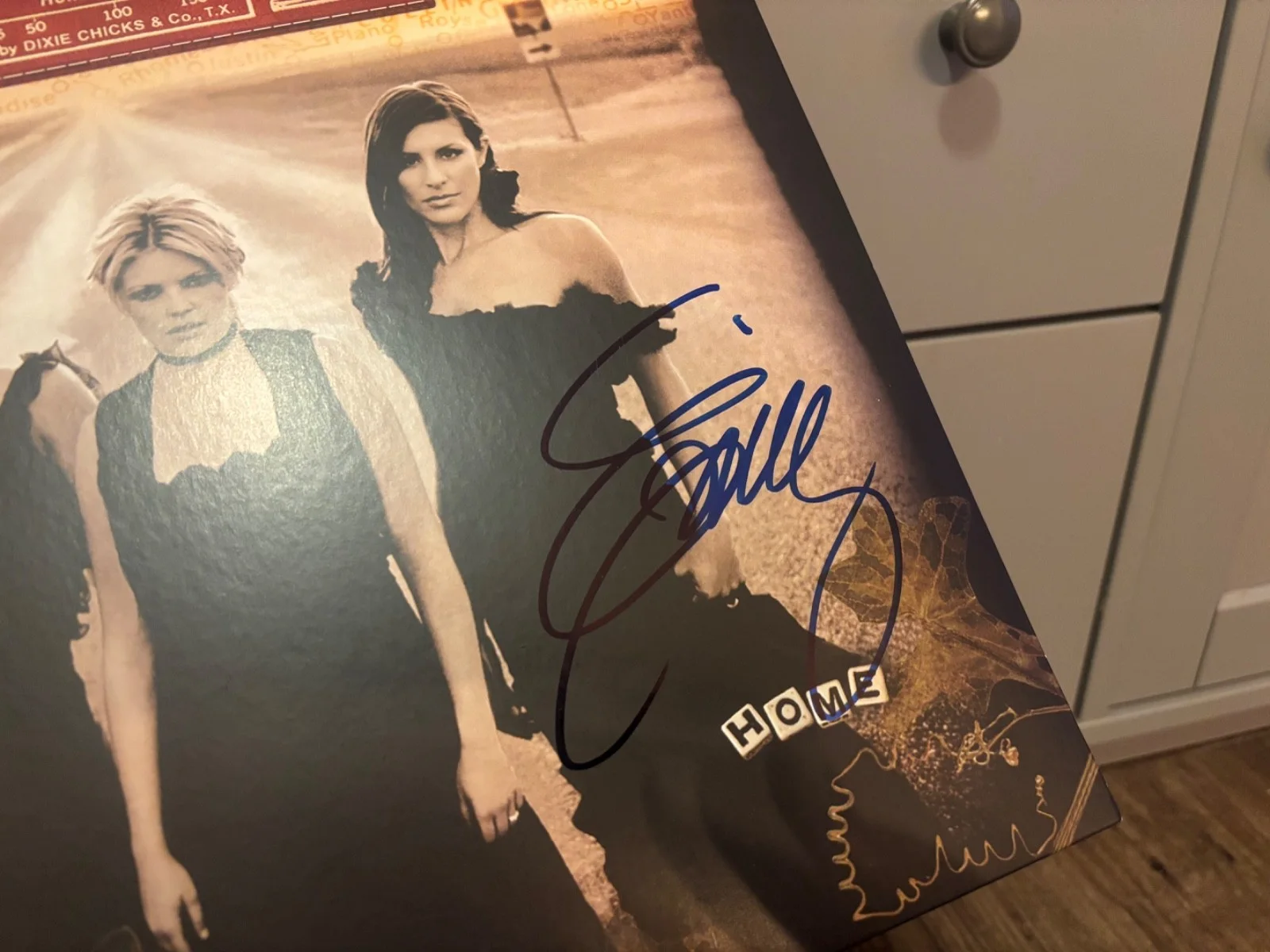 THE DIXIE CHICKS SIGNED AUTOGRAPHED LP VINYL RARE HOME X2 EMILY MARTY, изображение 2