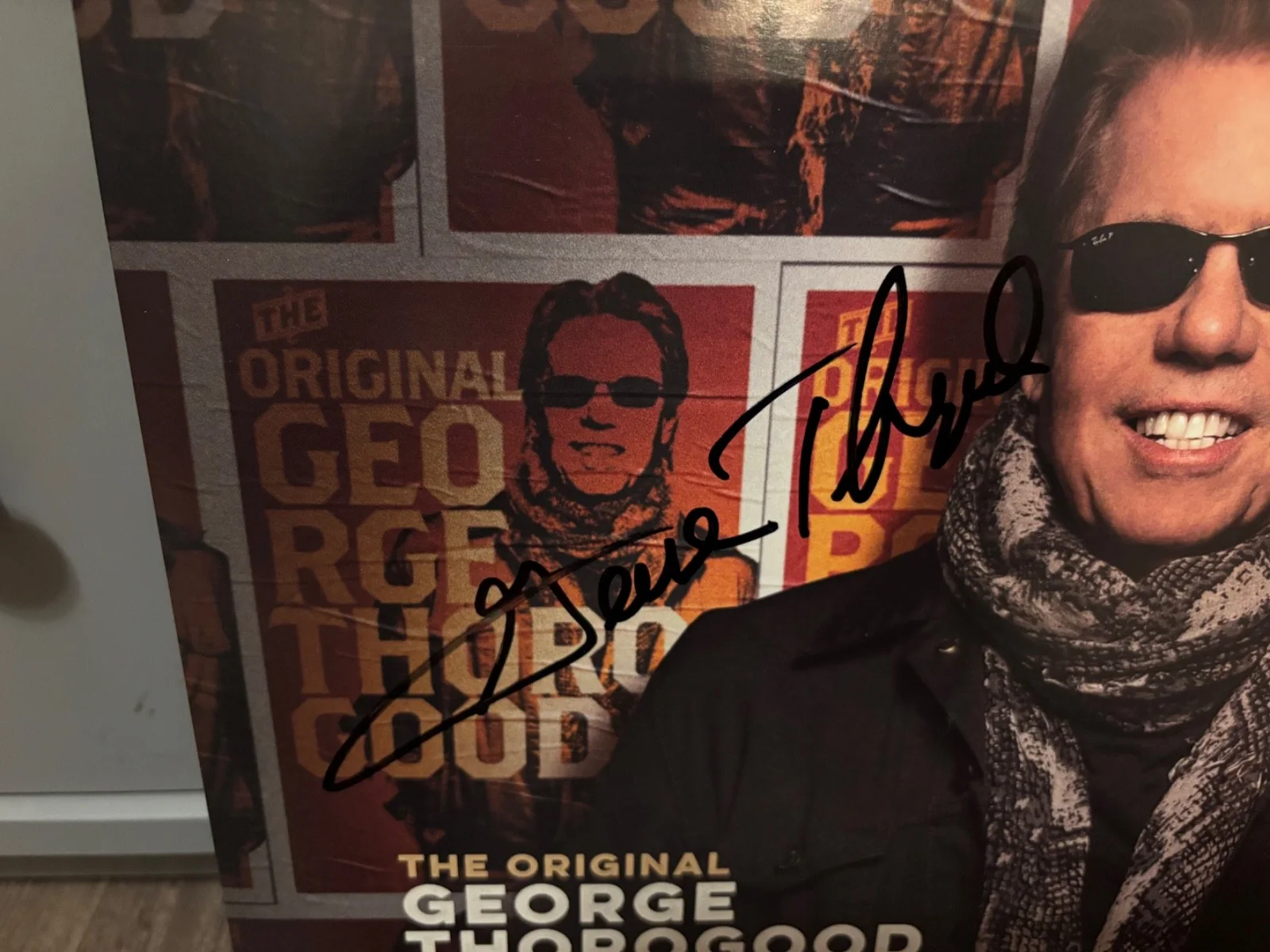GEORGE THOROGOOD SIGNED AUTOGRAPHED LP VINYL RARE IN PERSON BAD TO THE BONE (2), изображение 2