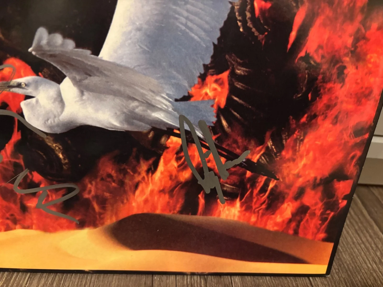 THE MISSION SIGNED AUTOGRAPHED LP VINYL CARVED IN SAND RARE X3 WAYNE HUSSEY GOTH, изображение 3