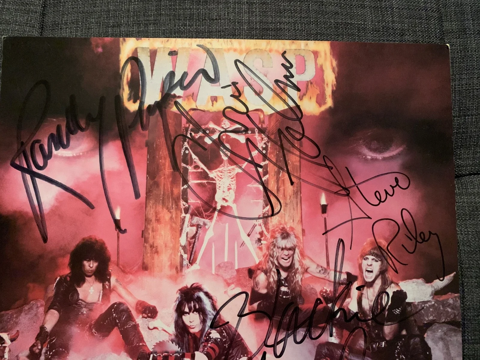 WASP SIGNED AUTOGRAPHED 12X12 ALBUM FLAT PROMO X4 BLACKIE LAWLESS RANDY CHRIS, изображение 3