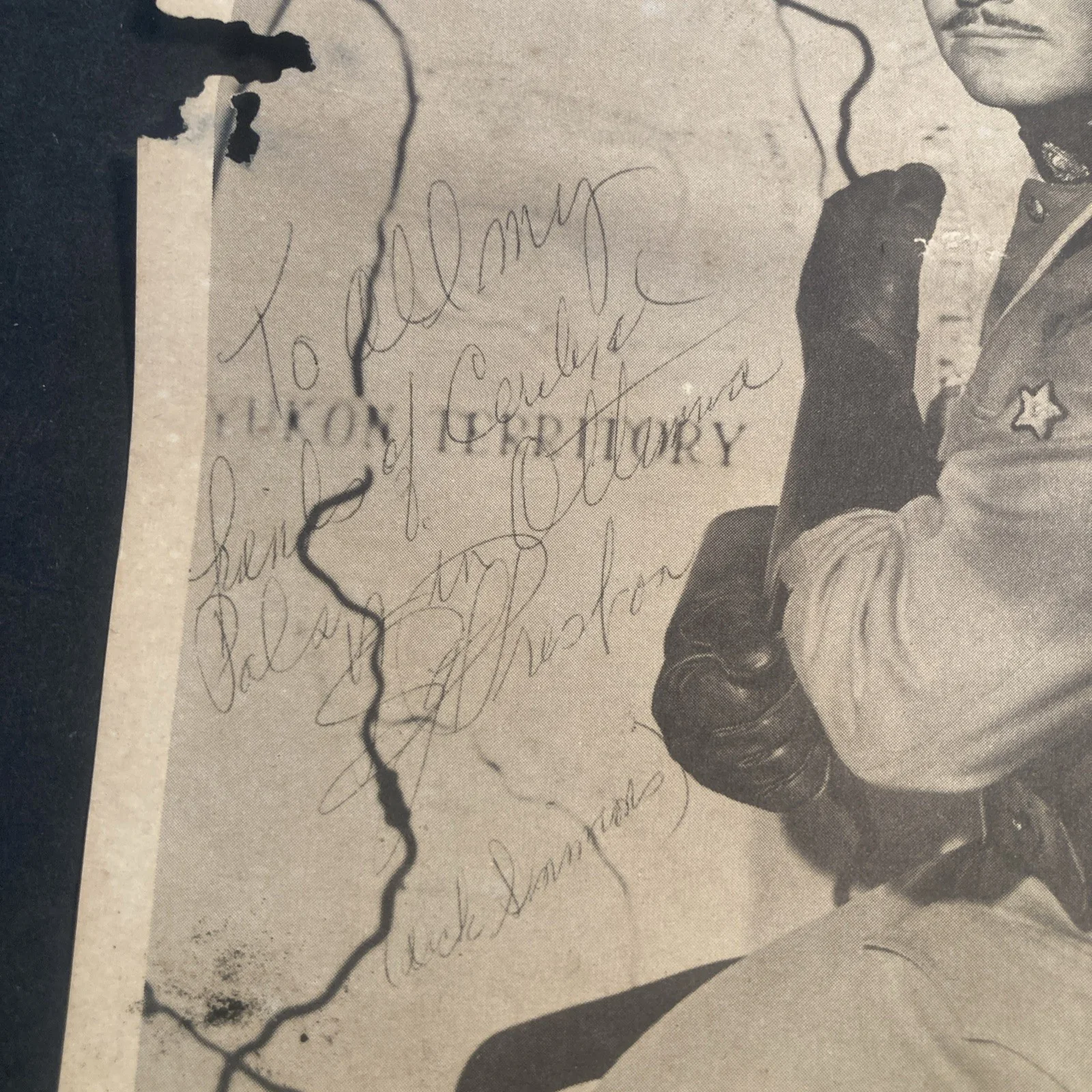 RICHARD SIMMONS — VINTAGE - SERGEANT PRESTON OF THE YUCON - RICHARD SIMMONS - SIGNED Dick Simmons, image 2