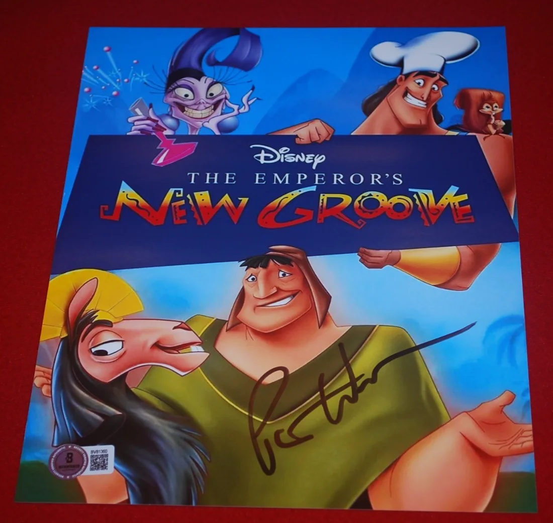 PATRICK WARBURTON — Patrick Warburton Signed The Emperors New Groove 8X10 Photo Beckett COA BV81360