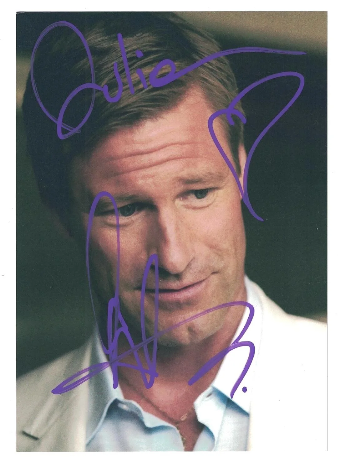 Aaron Eckhart — Aaron Eckhart Signed Autographed 5 x 7 Photo Actor D