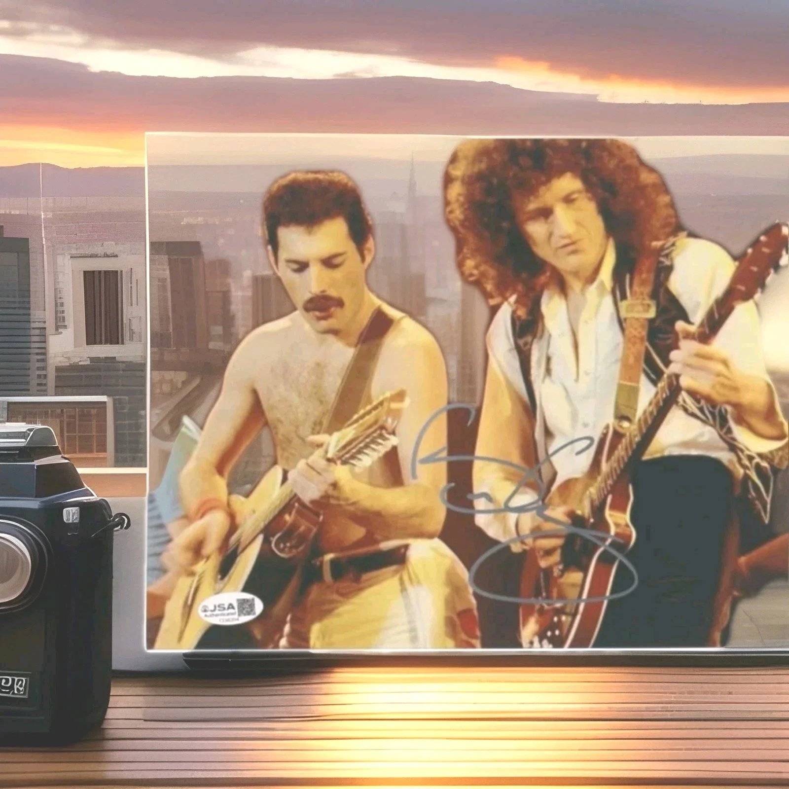 Queen Brian MAY SIGNED 8X10 PHOTO JSA CERT Freddie Mercury, image 2
