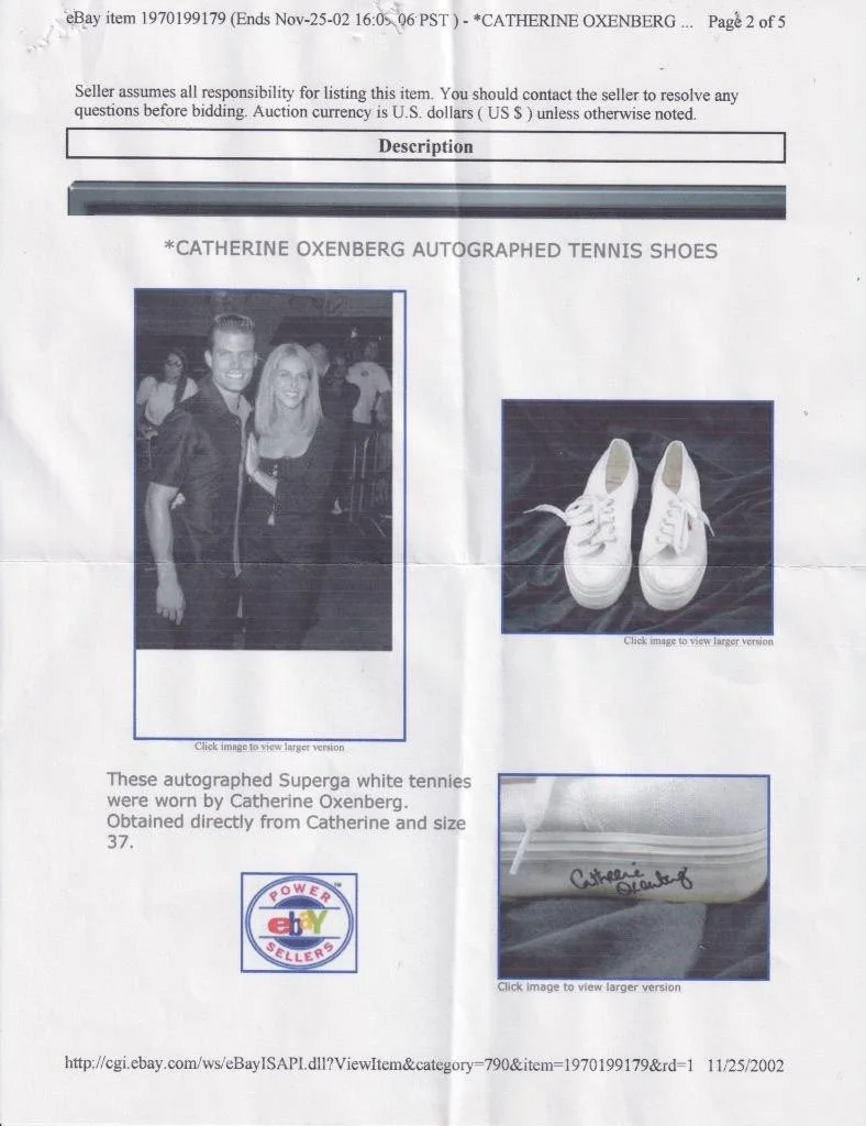 CATHERINE OXENBERG AUTOGRAPHED TENNIS SHOES SIZE 37 COMES WITH COA, изображение 4