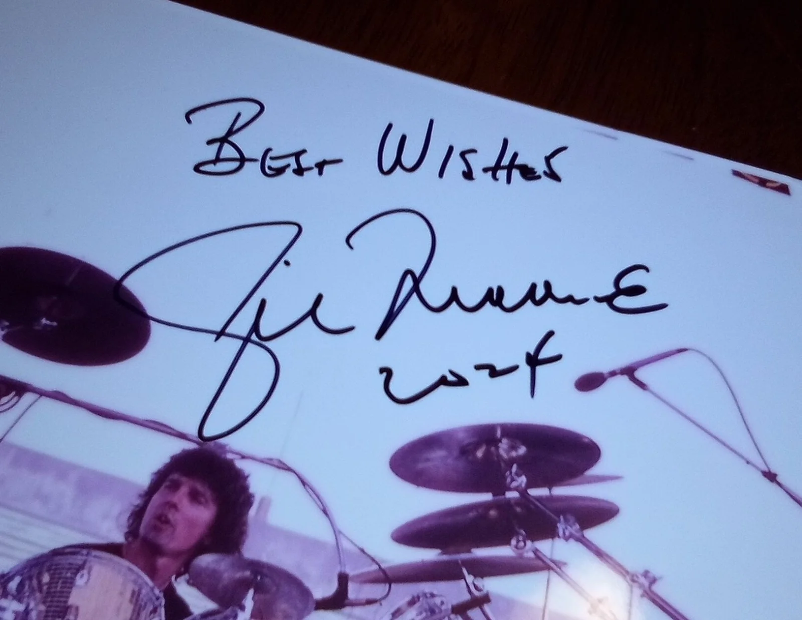 GIL MOORE SIGNED TRIUMPH 8.5 X 11 PHOTO TEARS IN THE RAIN FOLLOW YOUR HEART, изображение 2
