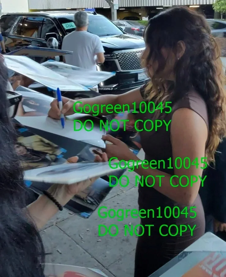 Adria Arjona — Adria Arjona signed 8x10 photo Bix Caleen Andor poster Star Wars sexy hot babe, изображение 4