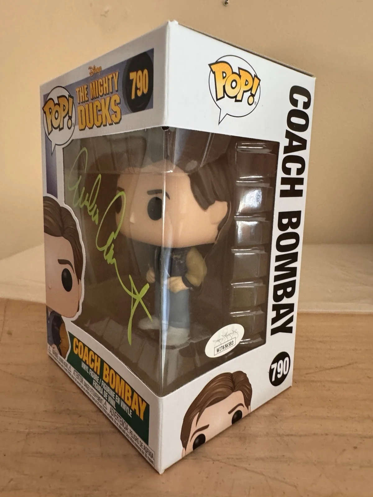Emilio Estevez — Emilio Estevez Autographed Coach Bombay:The Mighty Ducks Funko Pop #790, изображение 2
