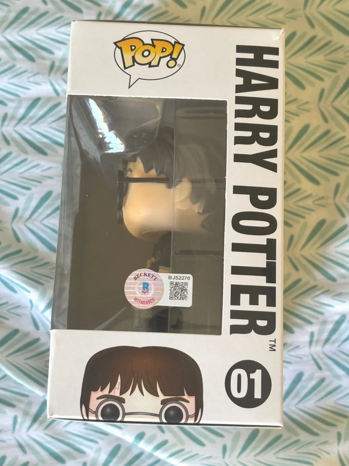 DANIEL RADCLIFFE — Daniel Radcliffe Signed Harry Potter Funko #01 Autograph Beckett BAS certified, image 2