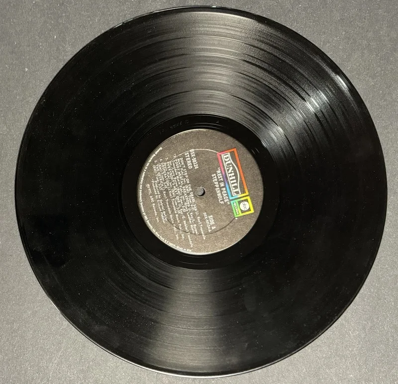 JOHN KAY signed 1972 STEPPENWOLF REST IN PEACE album, image 3