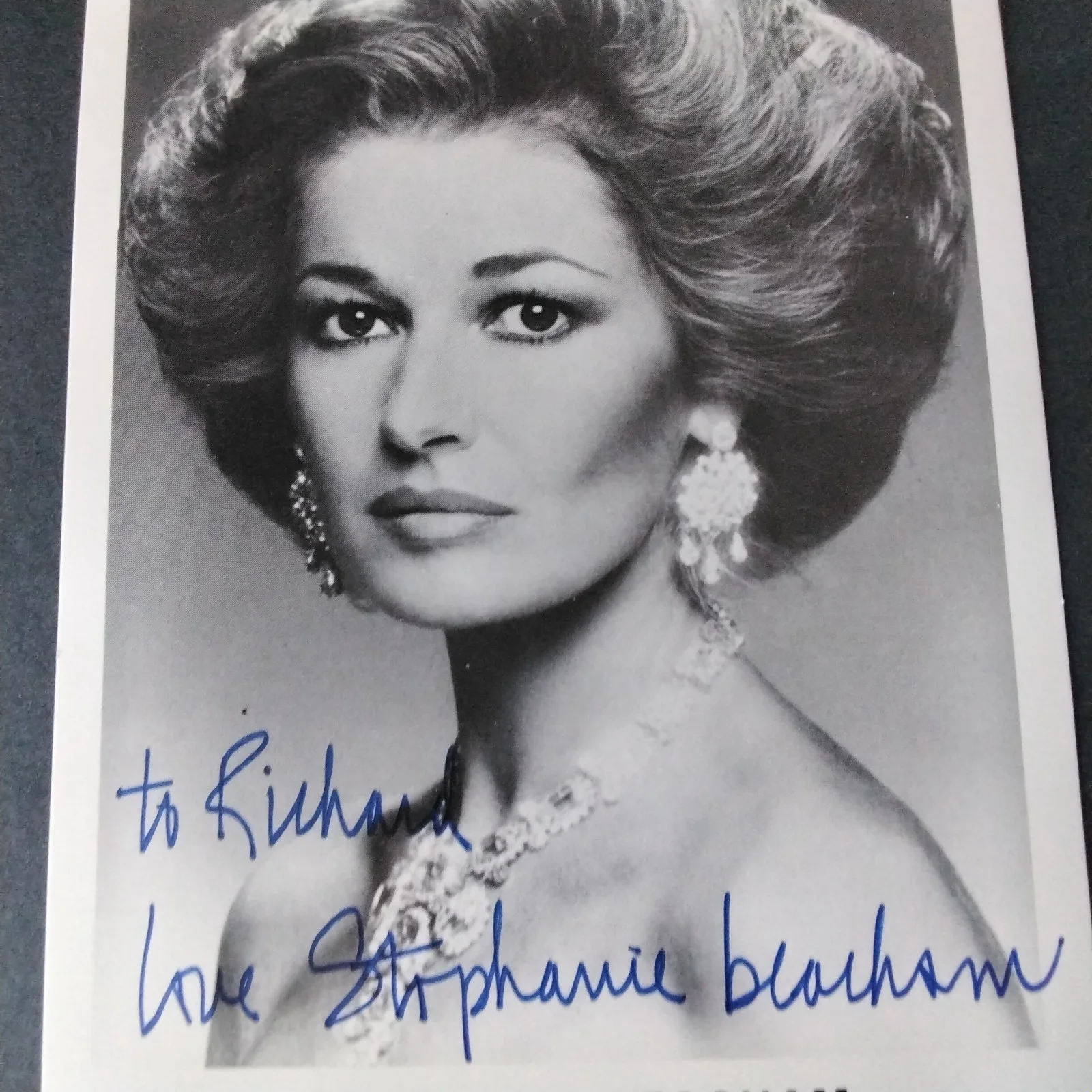 Stephanie Beacham SIGNED 5x7 Photo Movie TV Actress Dynasty The Colbys Dracula, изображение 3