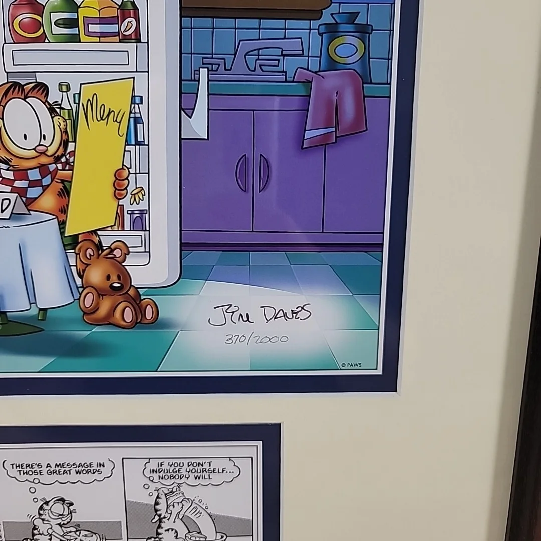 Jim Davis — Garfield’s Self-Indulgence [ Framed Signed Comic ] Jim Davis Autograph - /2000, image 3