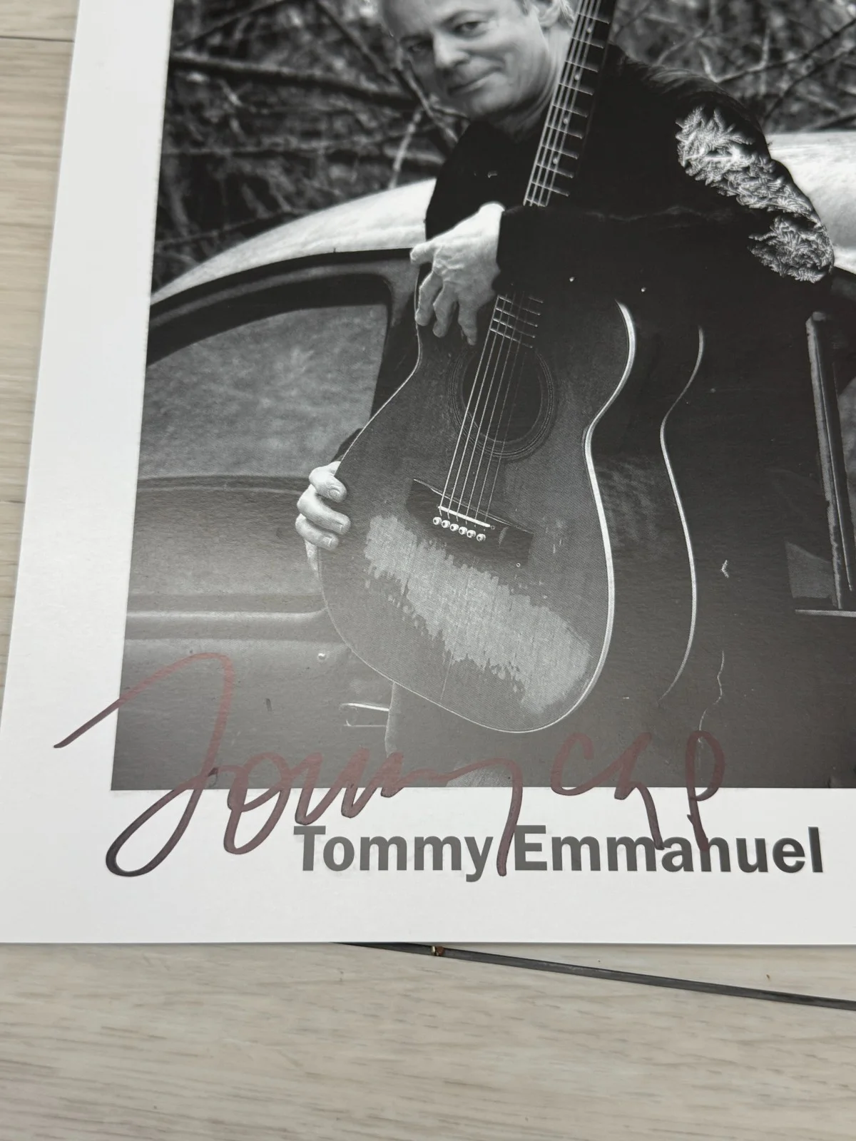 TOMMY EMMANUEL HAND SIGNED 8x10 PHOTO LEGEND GUITARIST AUTHENTIC AUTOGRAPH, изображение 5