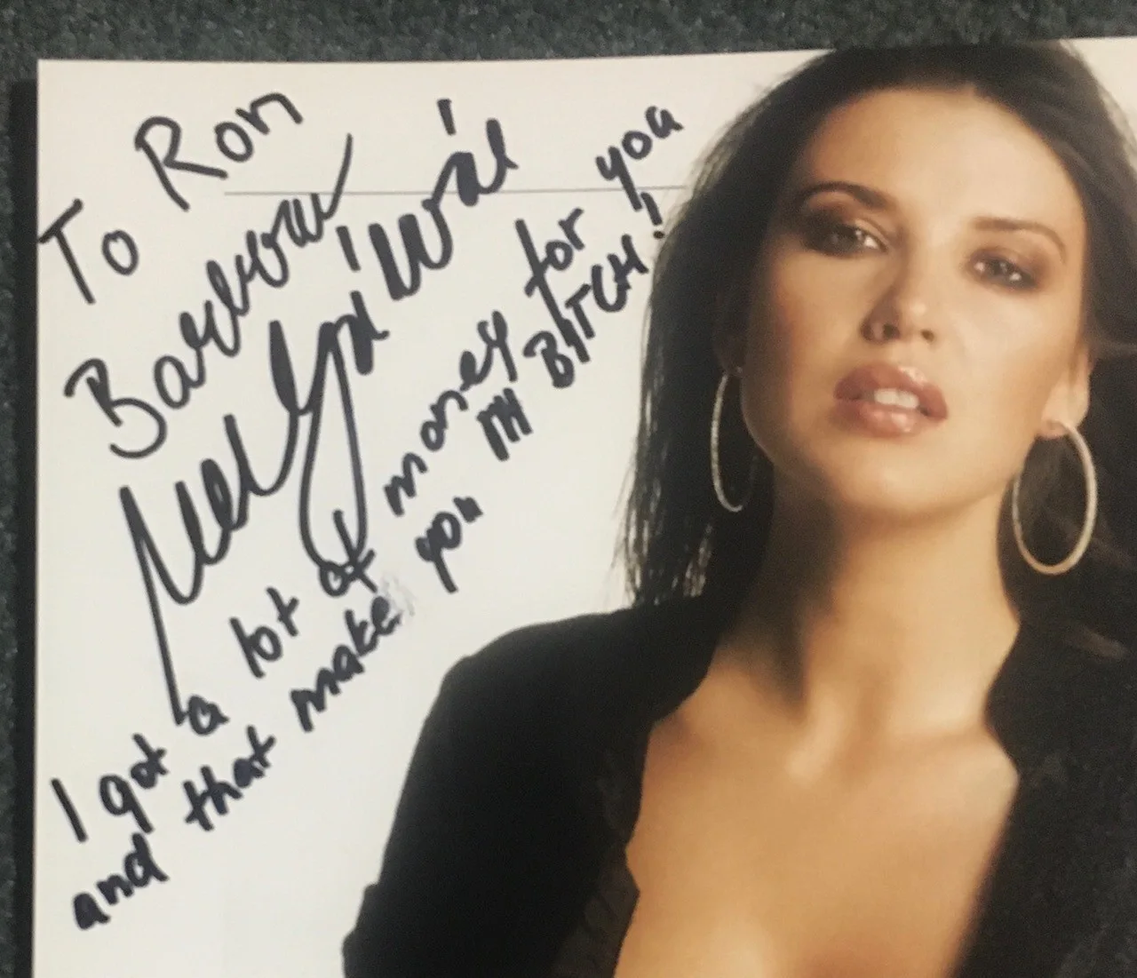 Barbara Nedeljakova — SUPER SEXY cleavage! BARBARA NEDELJAKOVA AUTOGRAPHED photo! Eli Roth's HOSTEL!, изображение 2