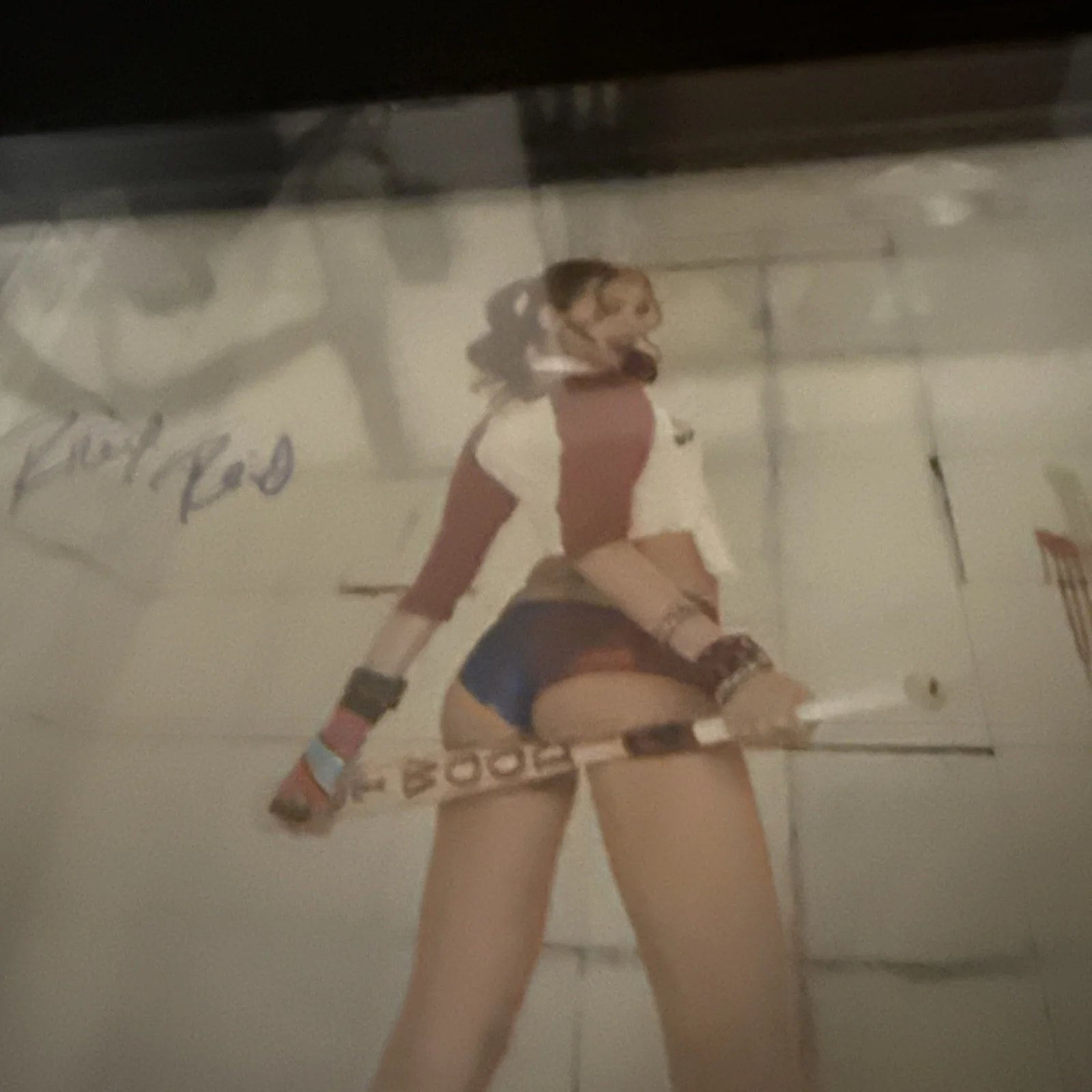 Reilly Reid (XRated Harley Quinn) 11x14 Autographed Photo Beckett Cert B077800, изображение 2