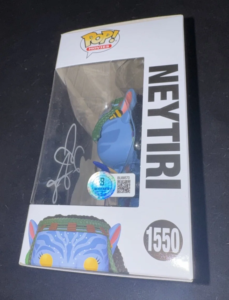 Zoe Saldana — Zoe Saldana signed Neytiri funko Avatar poster photo BAS Beckett NEW, изображение 4