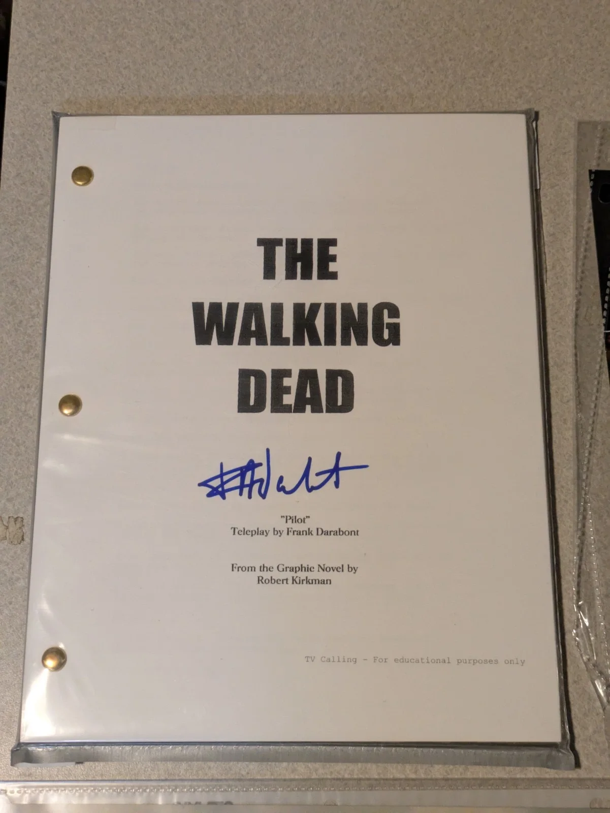Signed "The Walking Dead" Pilot Script Screenplay +4 Autographed Stills W/COA's, image 2