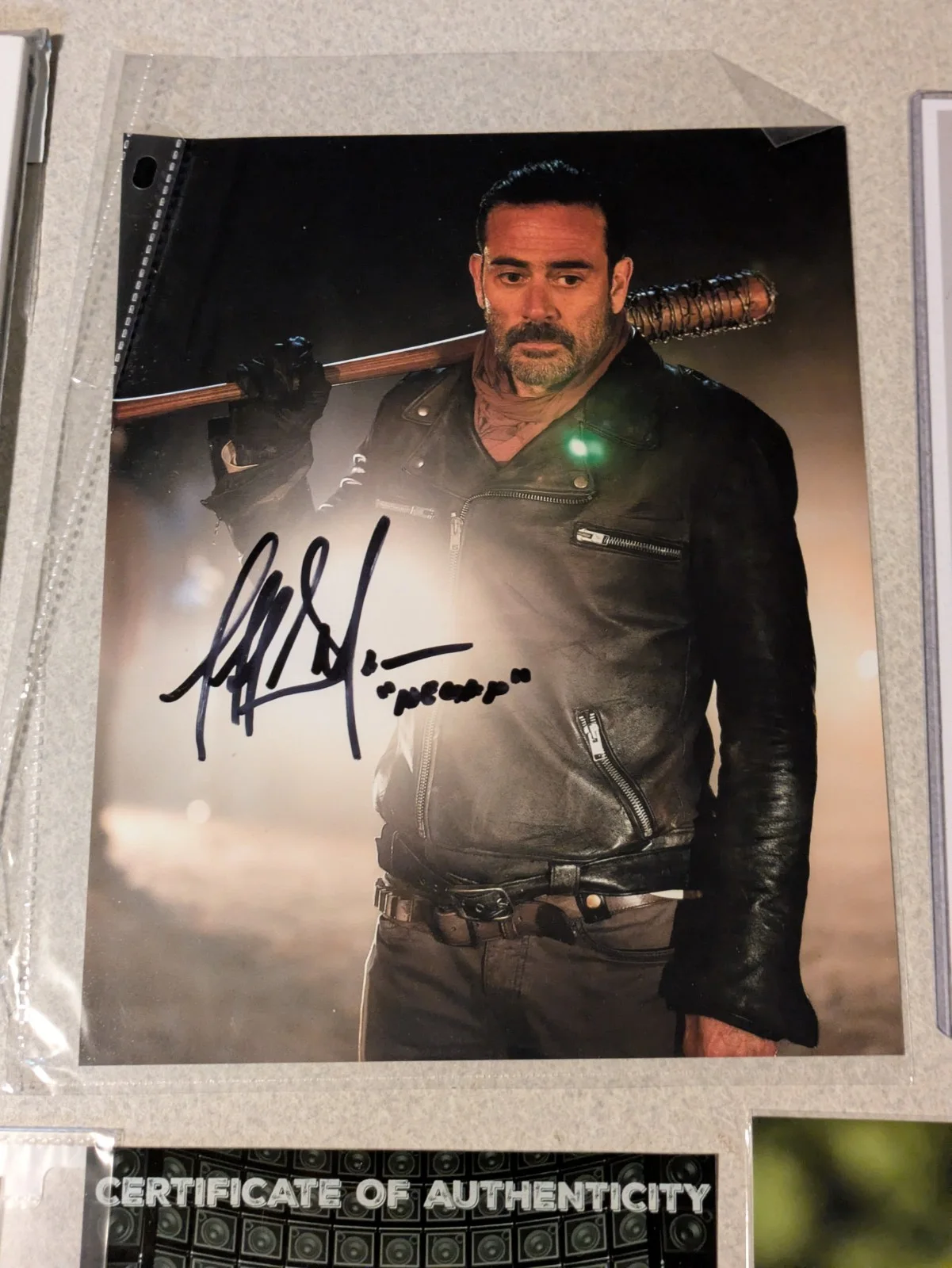Signed "The Walking Dead" Pilot Script Screenplay +4 Autographed Stills W/COA's, image 4