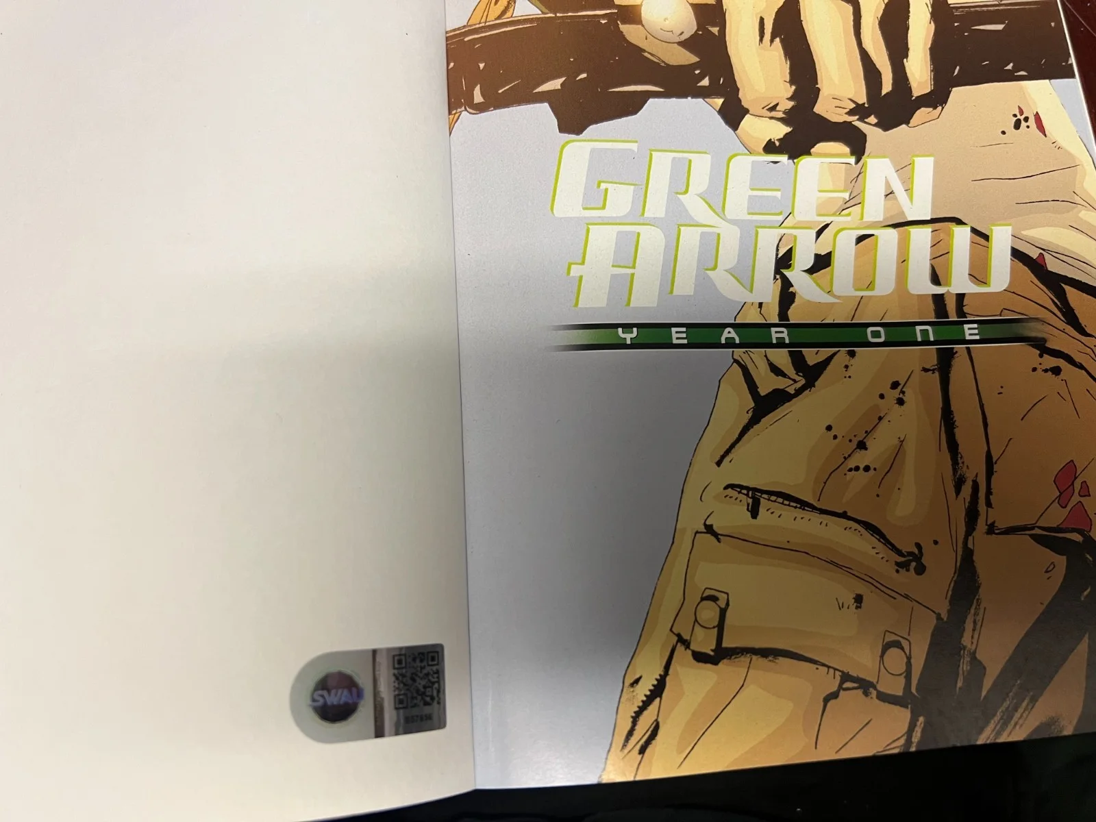 stephen amell — Stephen Amell Signed Green Arrow DC Comics Year One Comic Book SWAU, image 2