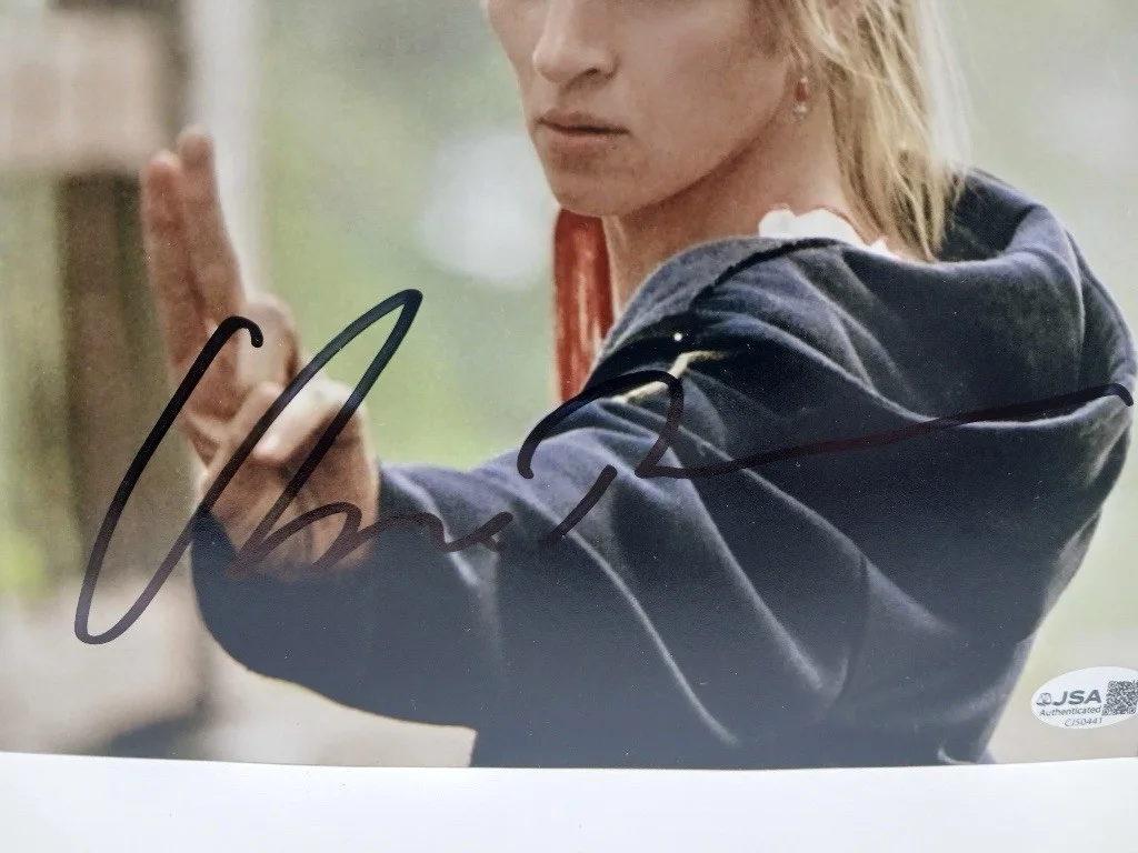 Uma Thurman — Uma Thurman signed 8x10 photo Kill Bill Beatrix The Bride Kiddo JSA EXACT PROOF, image 3
