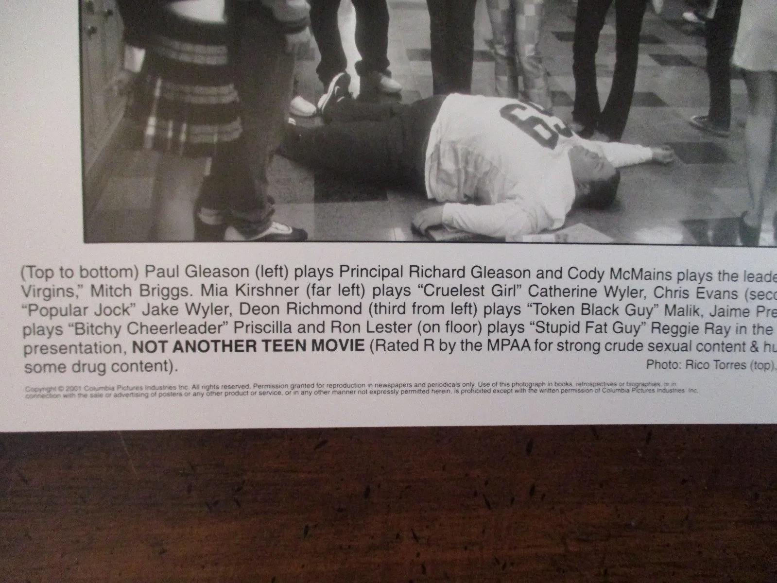 Cody McMains/Mia Kirshner/Ron Lester(NOT ANOTHER TEEN MOVIE)2001 8x10 B&W Photo, изображение 3