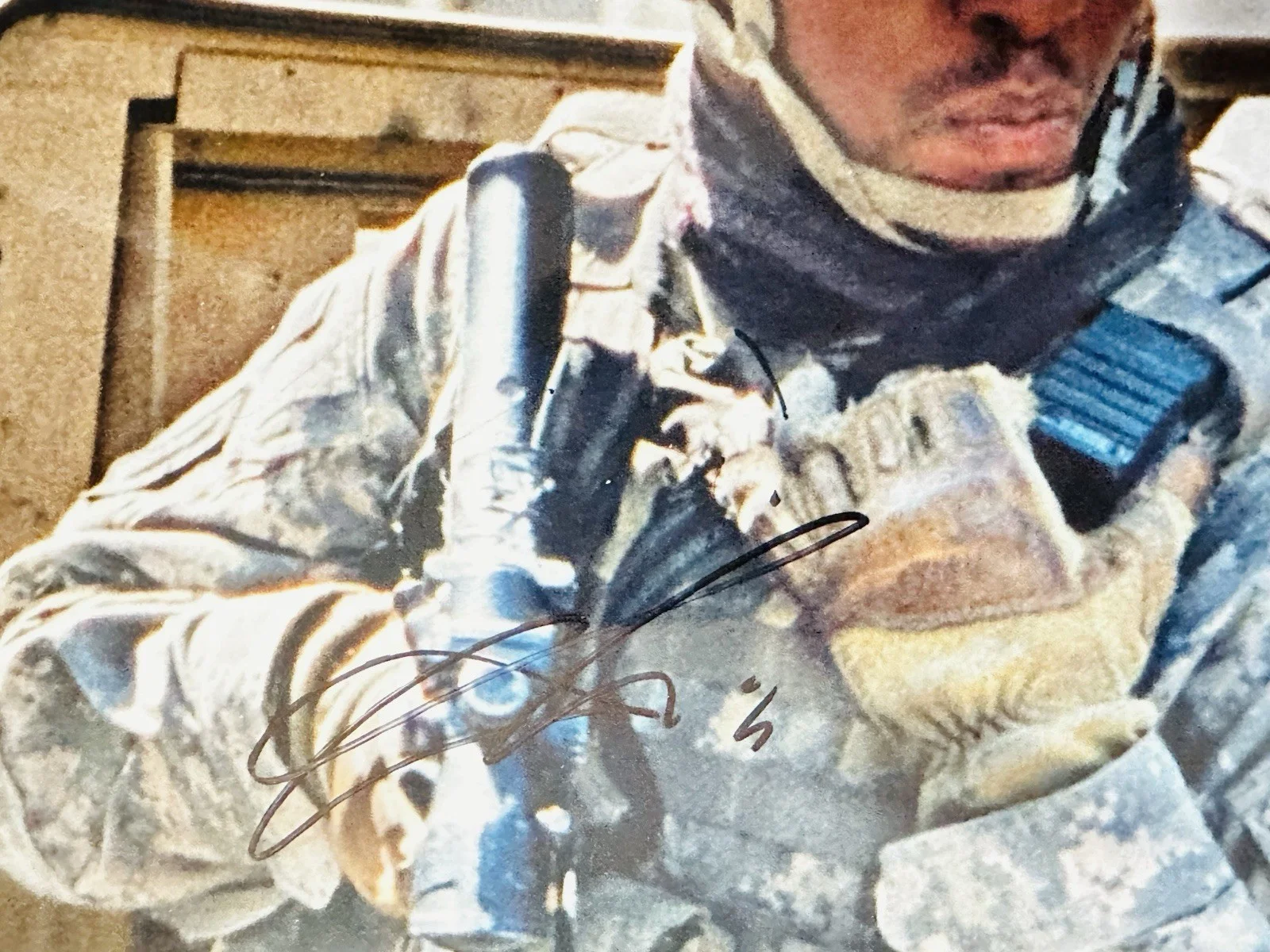 Anthony Mackie — Anthony Mackie signed Hurt Locker 8x10 photo in person. Captain America, изображение 3