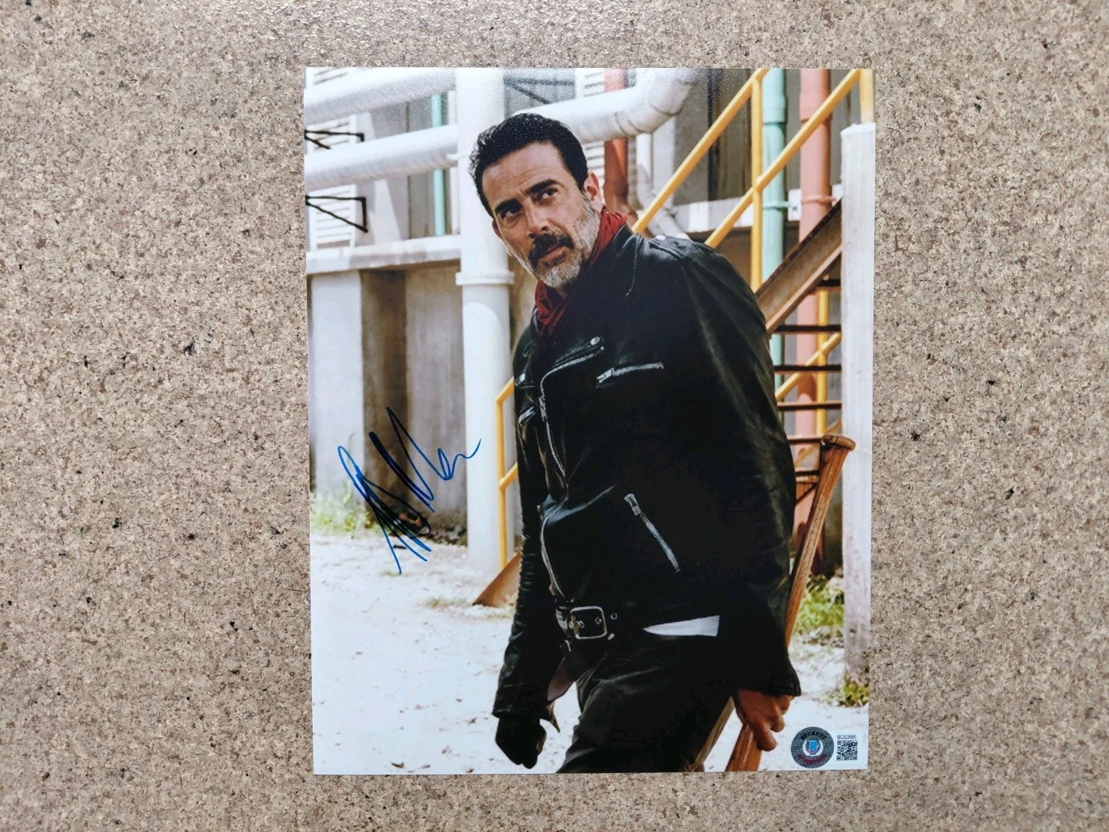 Jeffrey Dean Morgan — Jeffrey Dean Morgan Signed 8x10 Photo Negan Walking Dead Beckett BAS COA Auto