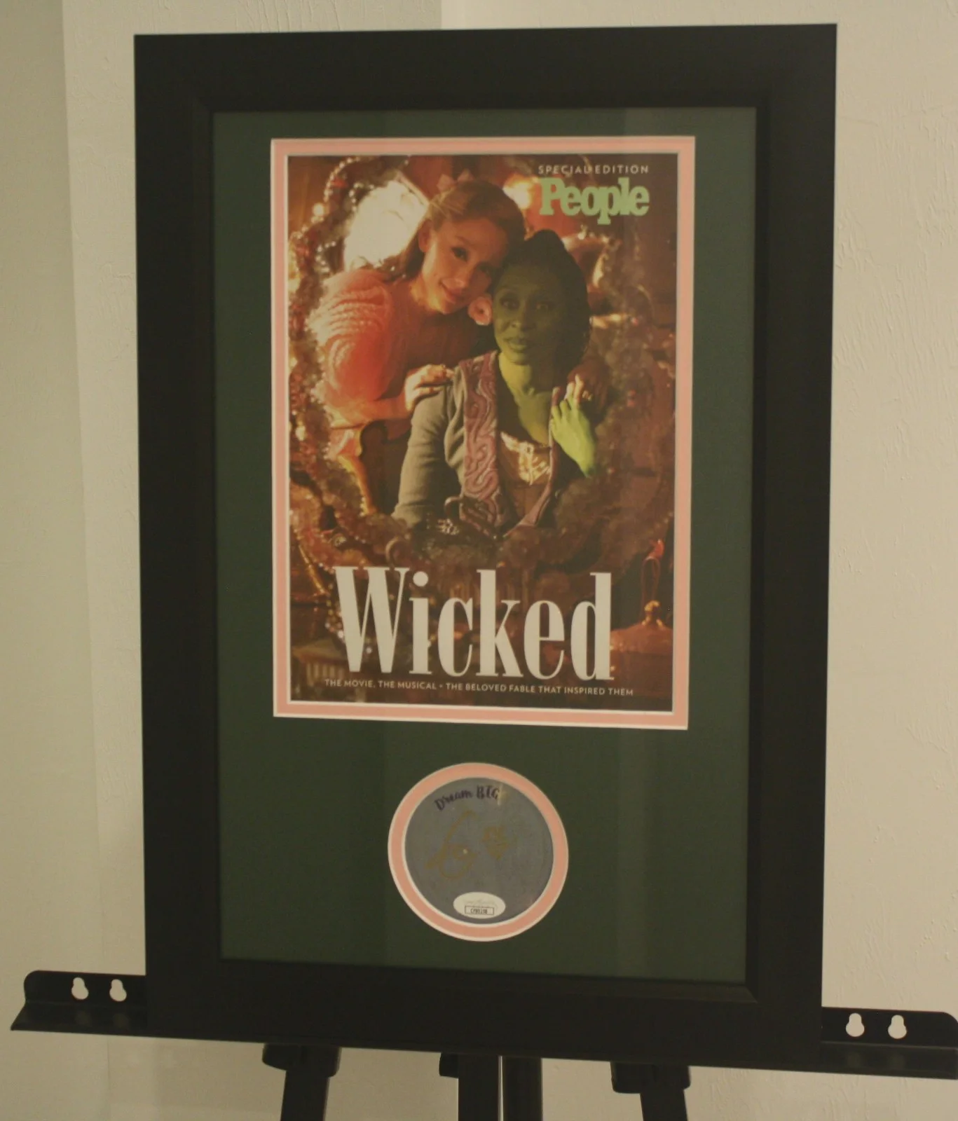 Cynthia Erivo — CYNTHIA ERIVO Elphaba Signed Cut Signature Autograph & Wicked Magazine Page JSA, image 3