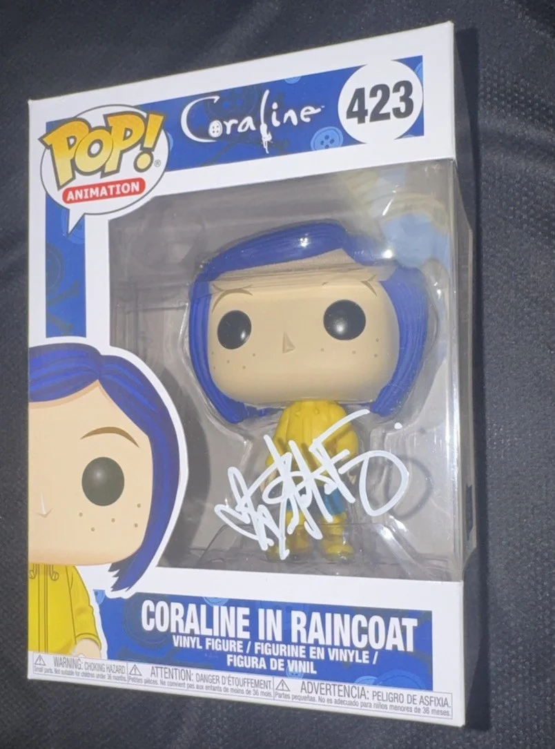 Dakota Fanning — Dakota Fanning signed Corraline funko pop poster photo BAS Beckett, изображение 2