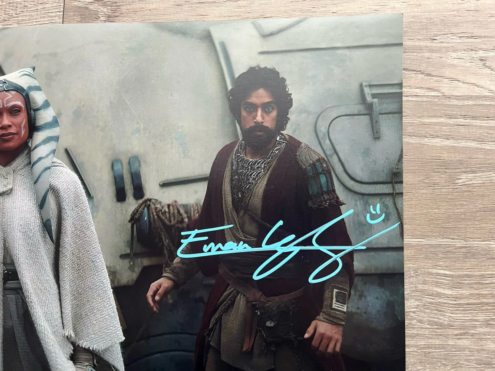 Eman Esfandi — Eman Esfandi Signed Ezra Bridger 11x14 Photo JSA COA AHSOKA Star Wars, изображение 5