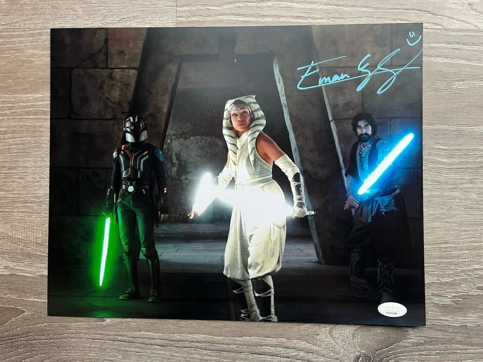 Eman Esfandi — Eman Esfandi Signed Ezra Bridger 11x14 Photo JSA COA AHSOKA Star Wars, изображение 2