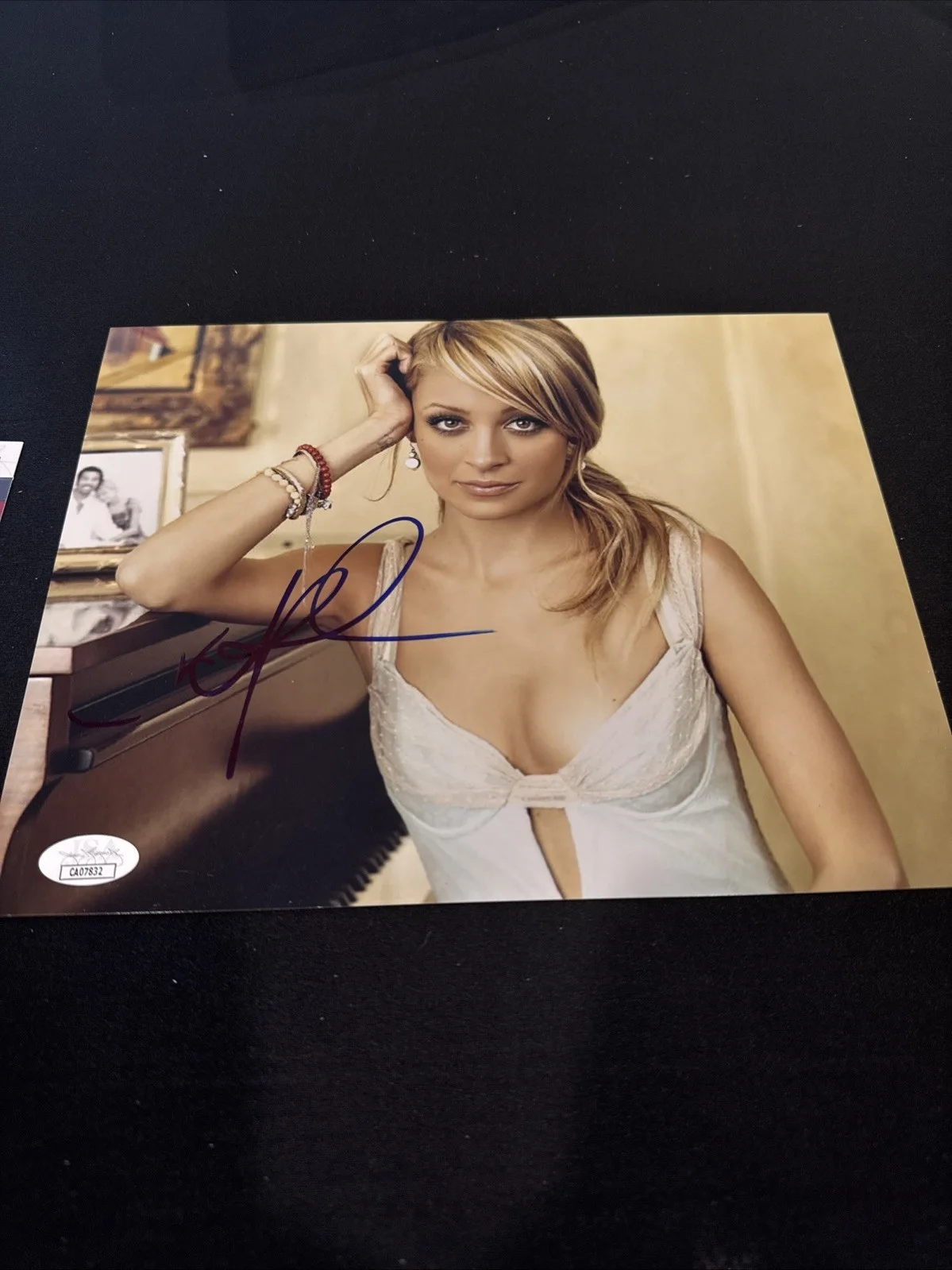 see title — Nicole Richie Signed Autographed 8x10 Photograph