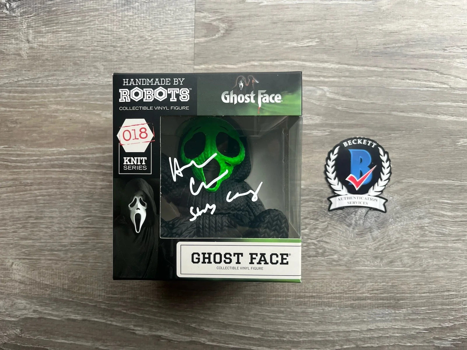 Heather Graham — Heather Graham Signed Handmade by Robots Green Ghostface Figure Scream Beckett