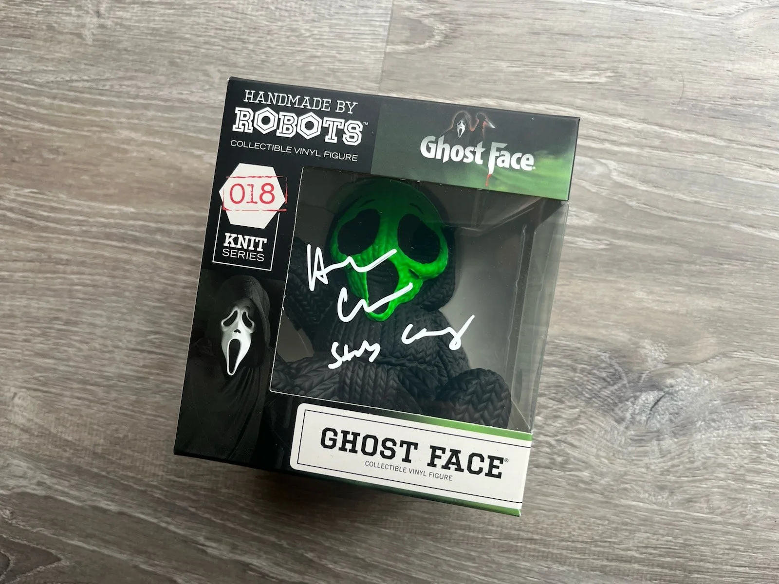 Heather Graham — Heather Graham Signed Handmade by Robots Green Ghostface Figure Scream Beckett, изображение 4