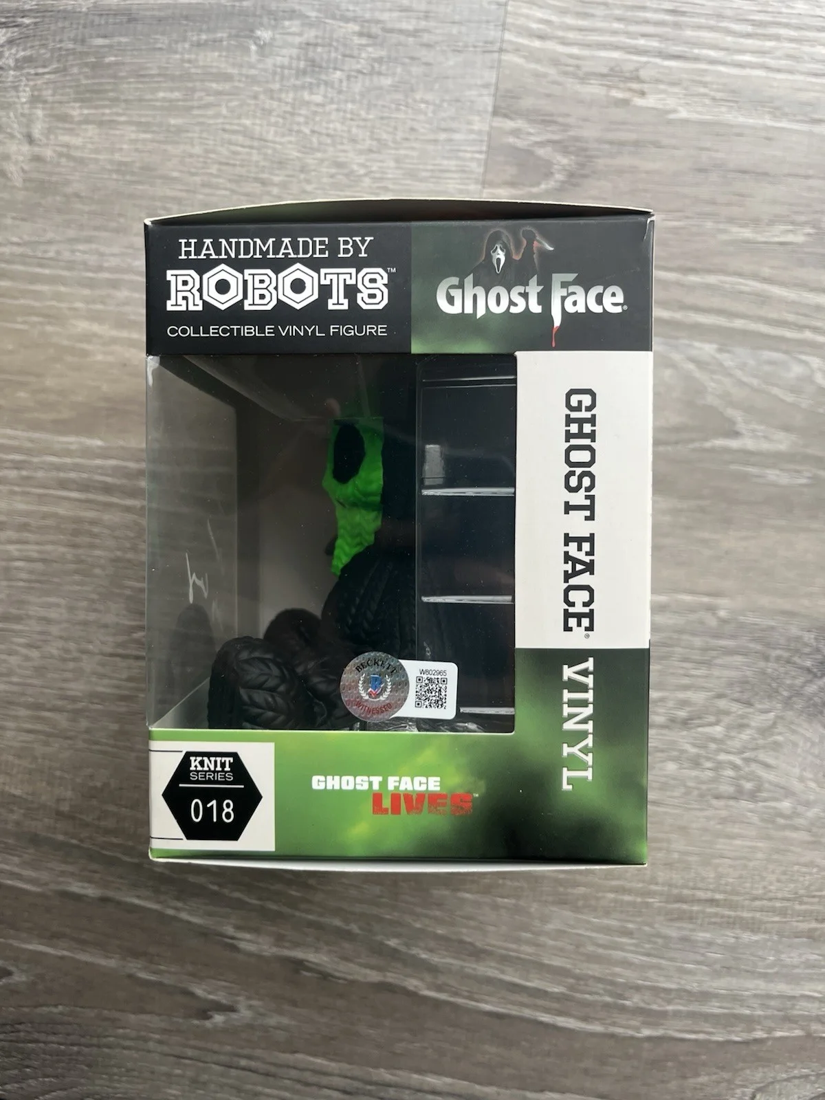 Heather Graham — Heather Graham Signed Handmade by Robots Green Ghostface Figure Scream Beckett, изображение 5