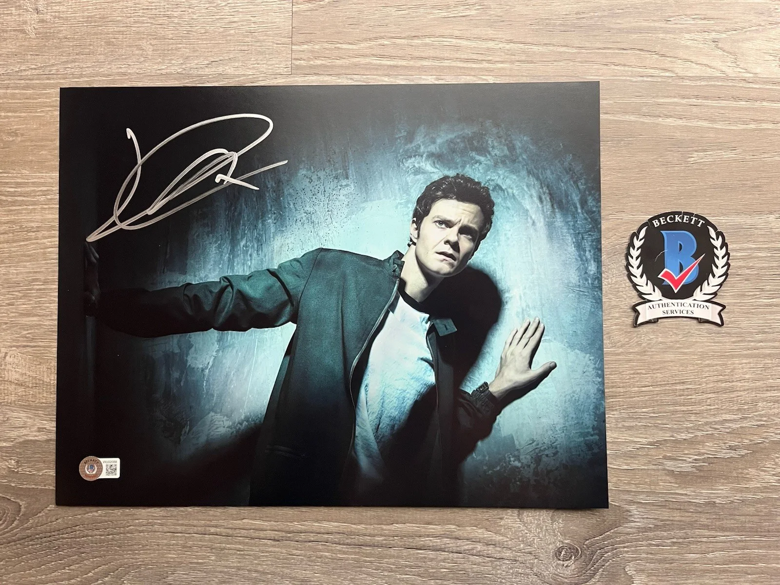 Jack Quaid — Jack Quaid Signed The Boys 11x14 Photo Beckett COA Hughie