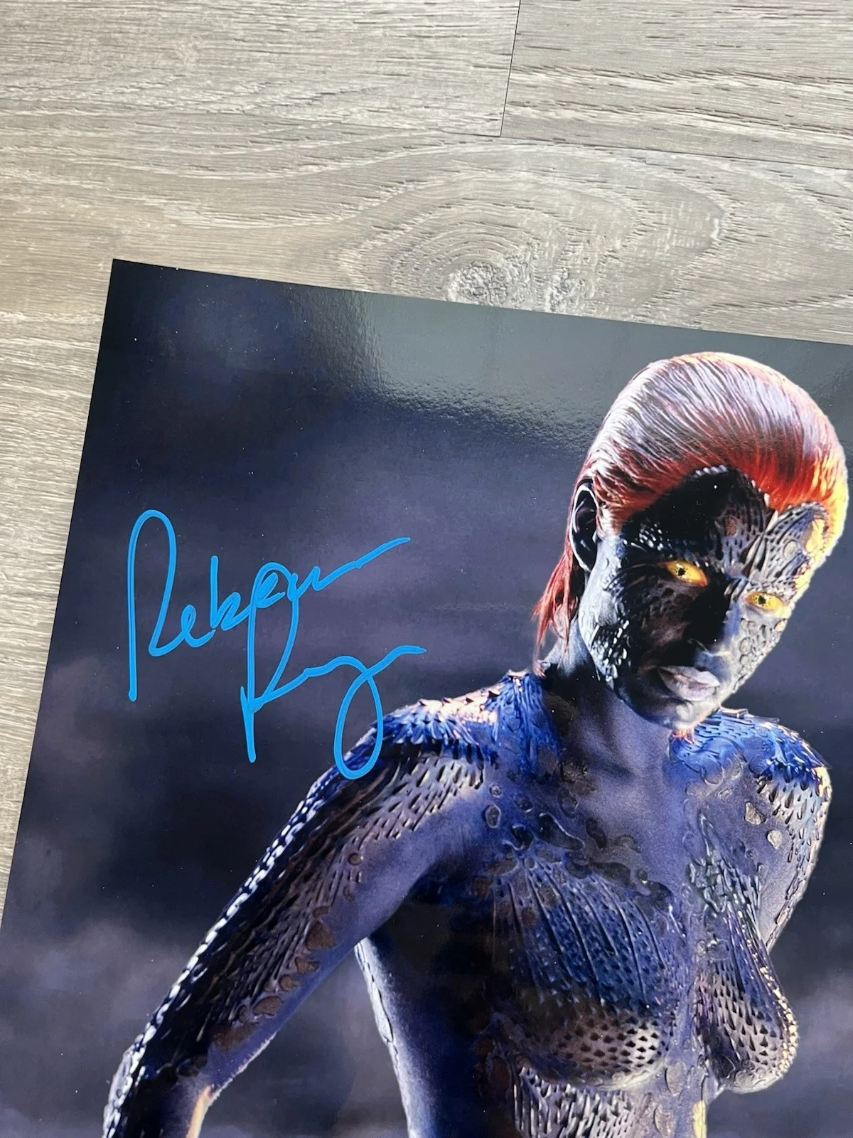 Rebecca Romijn — Rebecca Romijn Signed Mystique Metallic 11x14 Photo Beckett COA X-Men Marvel, изображение 5