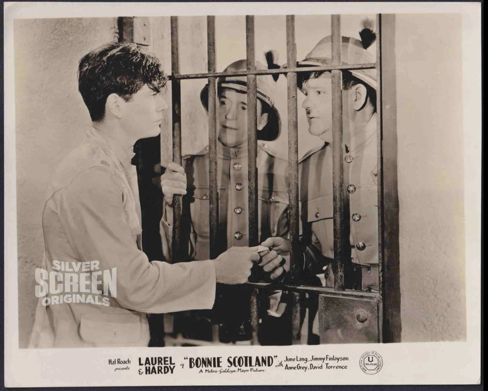 Bonnie Scotland 2x ORIGINAL UK FOH Lobby Cards Stan Laurel Oliver Hardy 1935, изображение 3